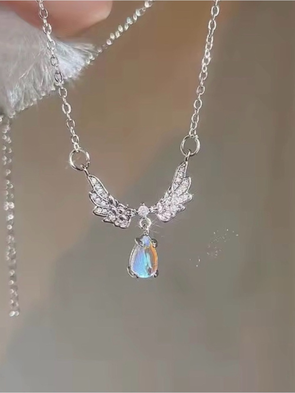 🩶🪽🩶Silver-Tone Angel Wing Necklace with Iridescent Teardrop Pendant/NIP🩶🪽🩶